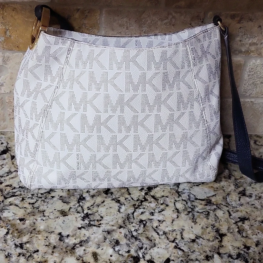 Michael Kors Crossbody